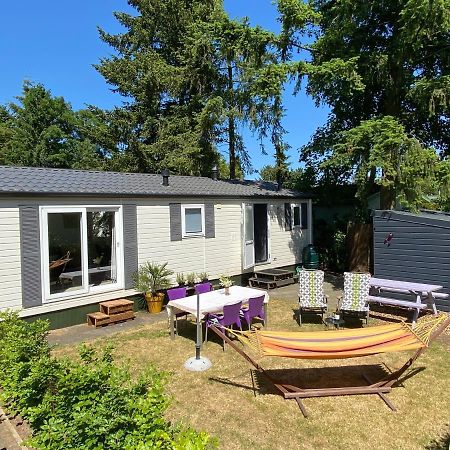פוטן Ruim En Modern Chalet In De Veluwse Bossen מראה חיצוני תמונה