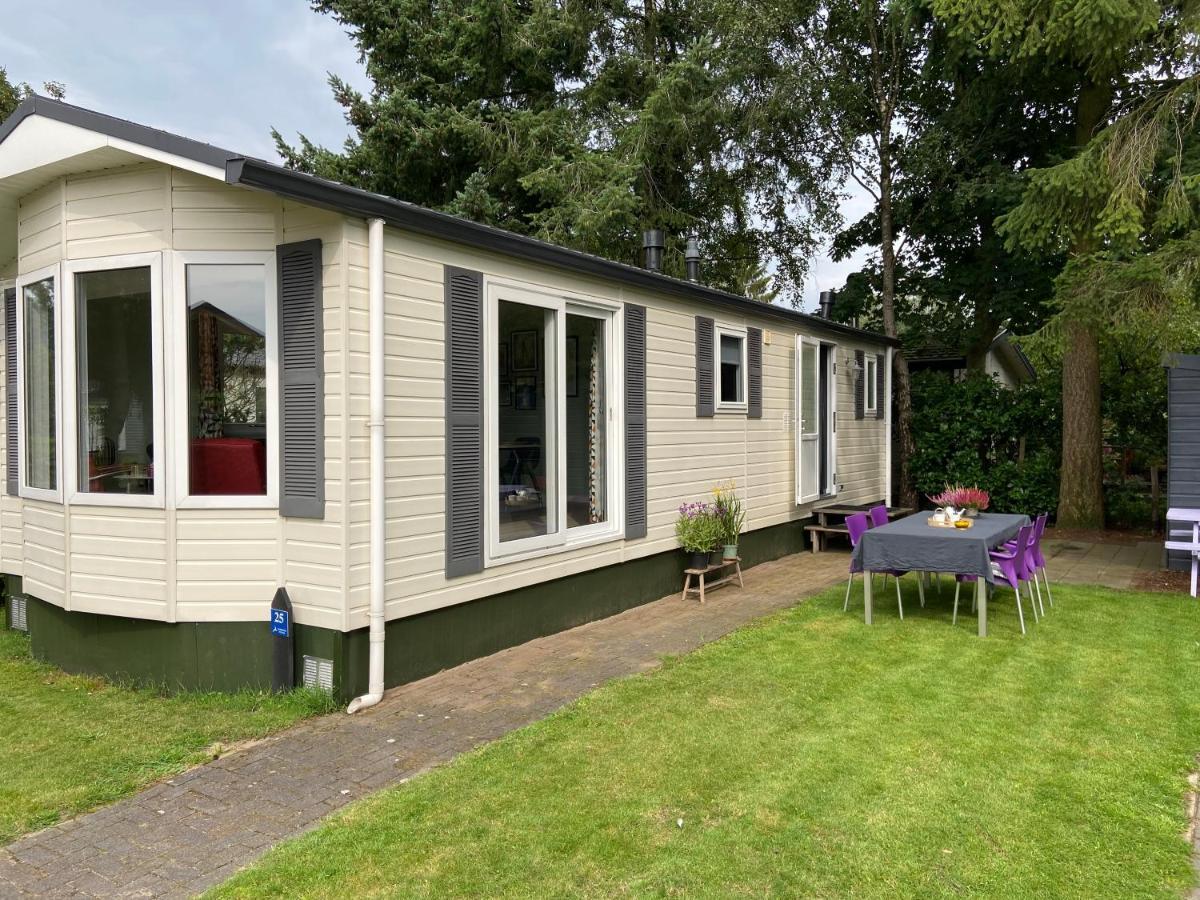 פוטן Ruim En Modern Chalet In De Veluwse Bossen מראה חיצוני תמונה