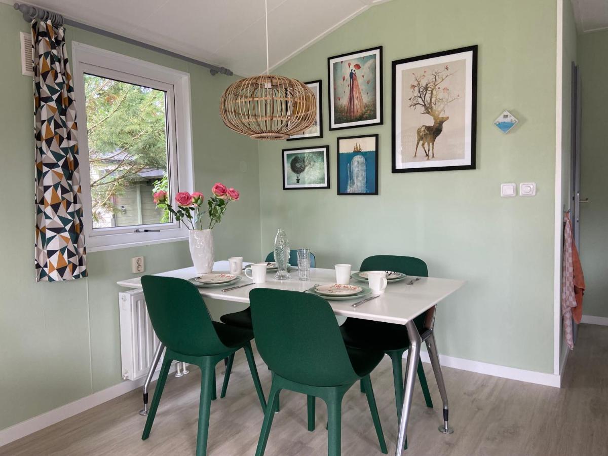 פוטן Ruim En Modern Chalet In De Veluwse Bossen מראה חיצוני תמונה