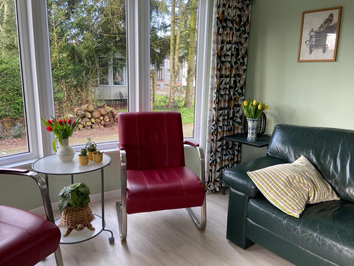 פוטן Ruim En Modern Chalet In De Veluwse Bossen מראה חיצוני תמונה